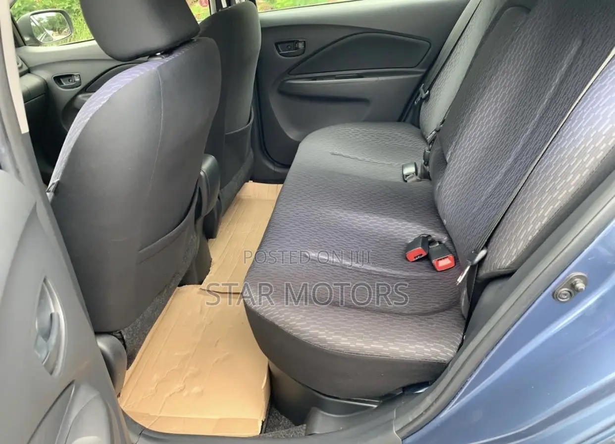 Toyota Yaris 2012 Blue