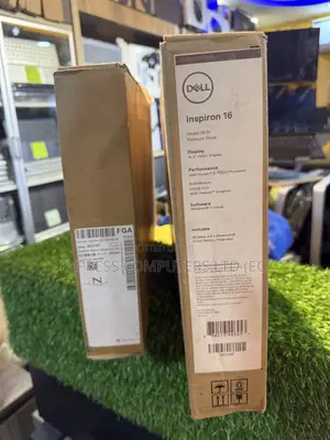 New Laptop Dell Inspiron 16 5620 8GB AMD Ryzen 5 SSD 512GB