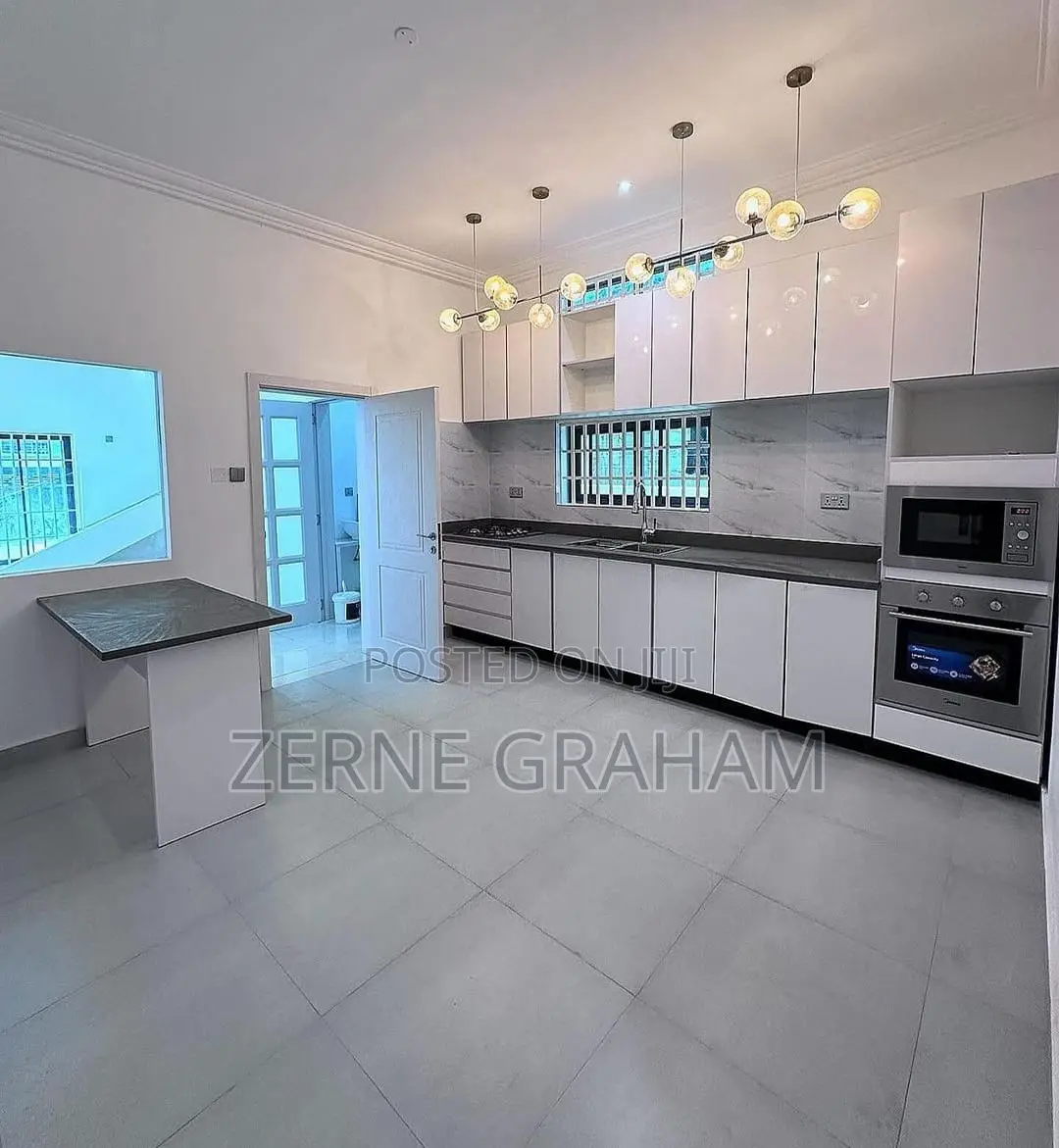 3bdrm House in Ayi Mensah, Ga East Municipal for sale