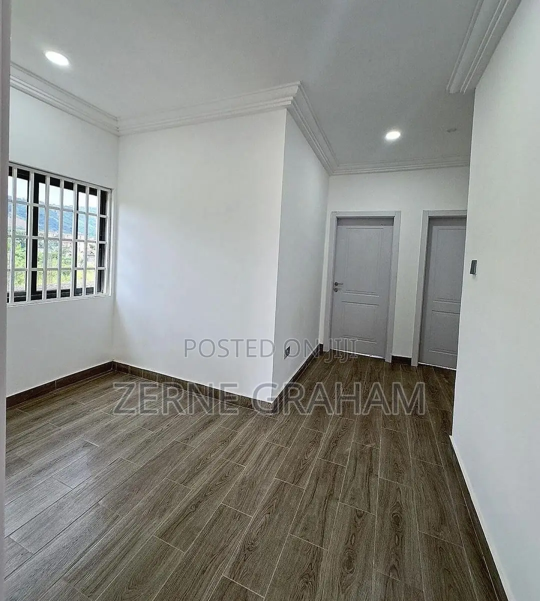 3bdrm House in Ayi Mensah, Ga East Municipal for sale