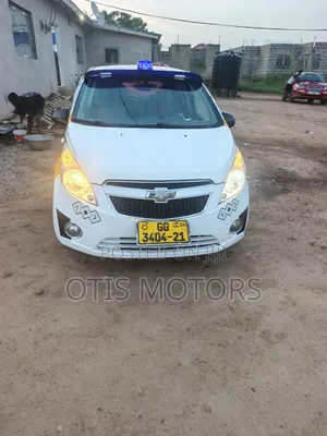 Chevrolet Spark Hatch LT 2011 White