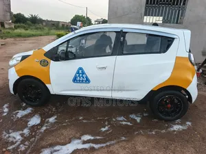 Chevrolet Spark Hatch LT 2011 White