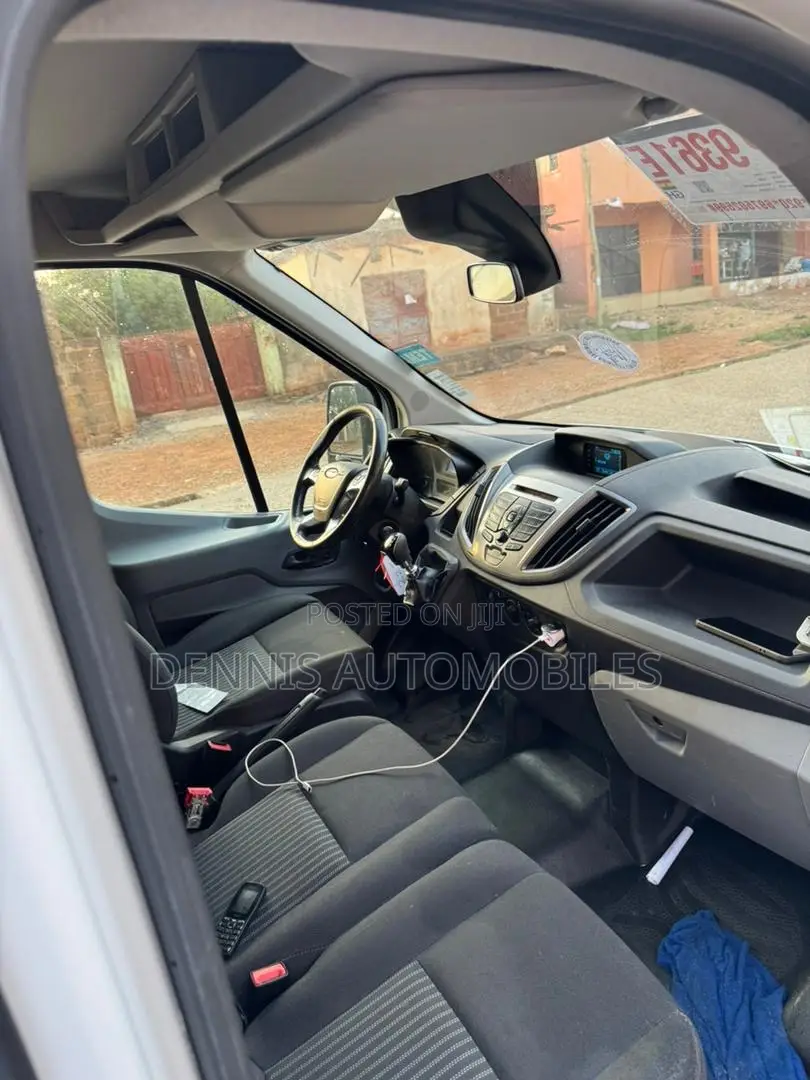 Ford Transit 2018 White