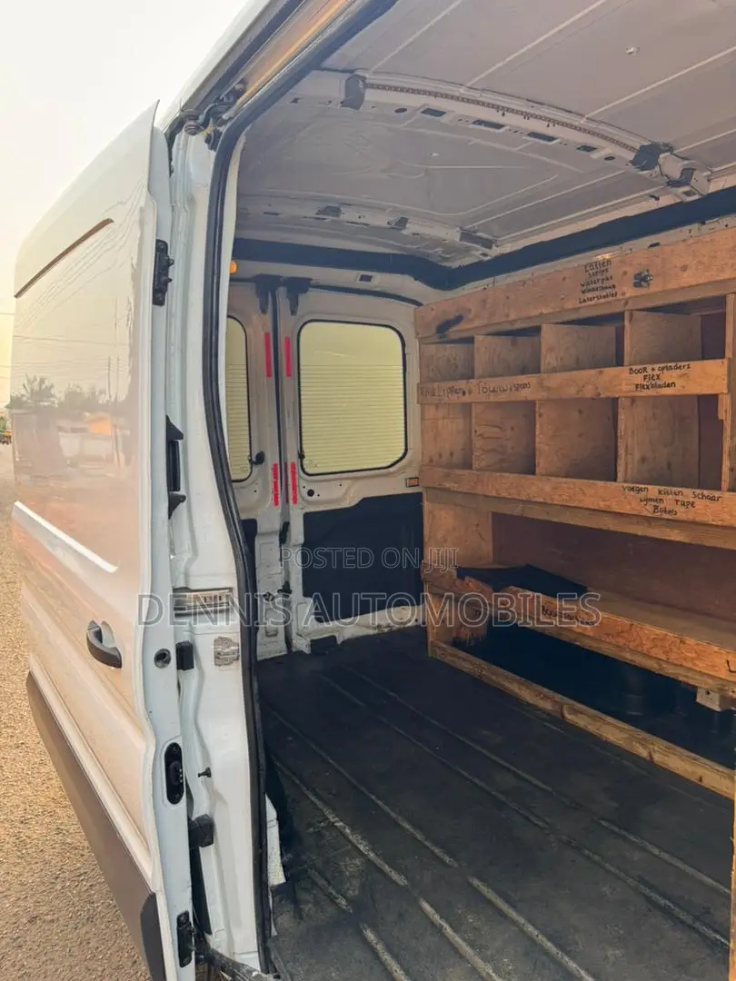 Ford Transit 2018 White