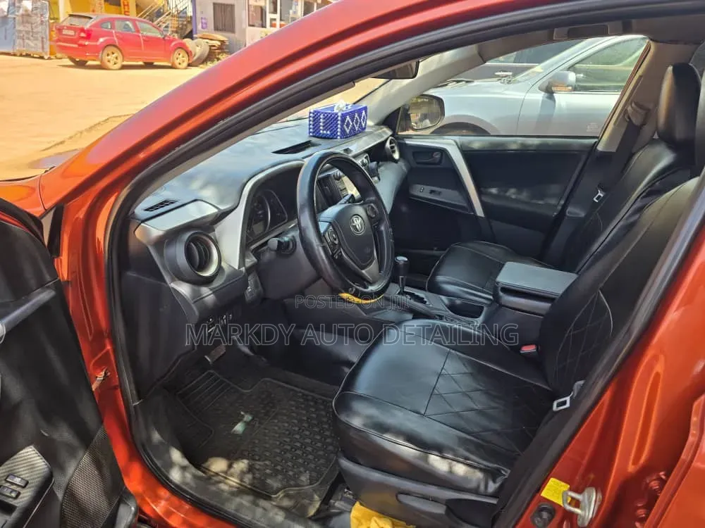 Toyota RAV4 2015 Gold