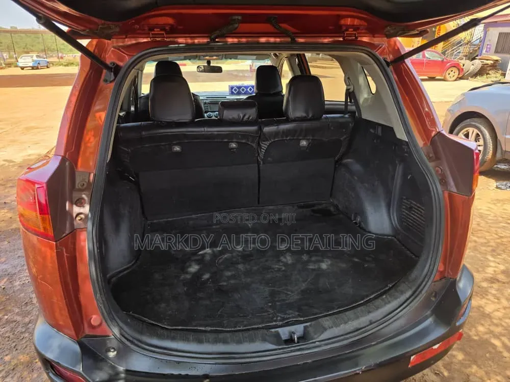 Toyota RAV4 2015 Gold