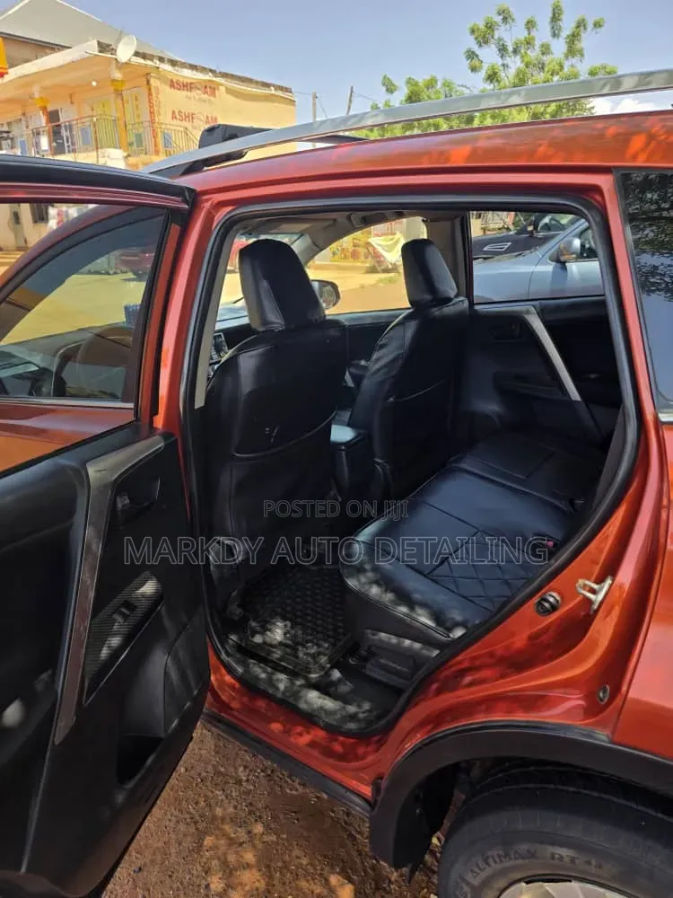 Toyota RAV4 2015 Gold