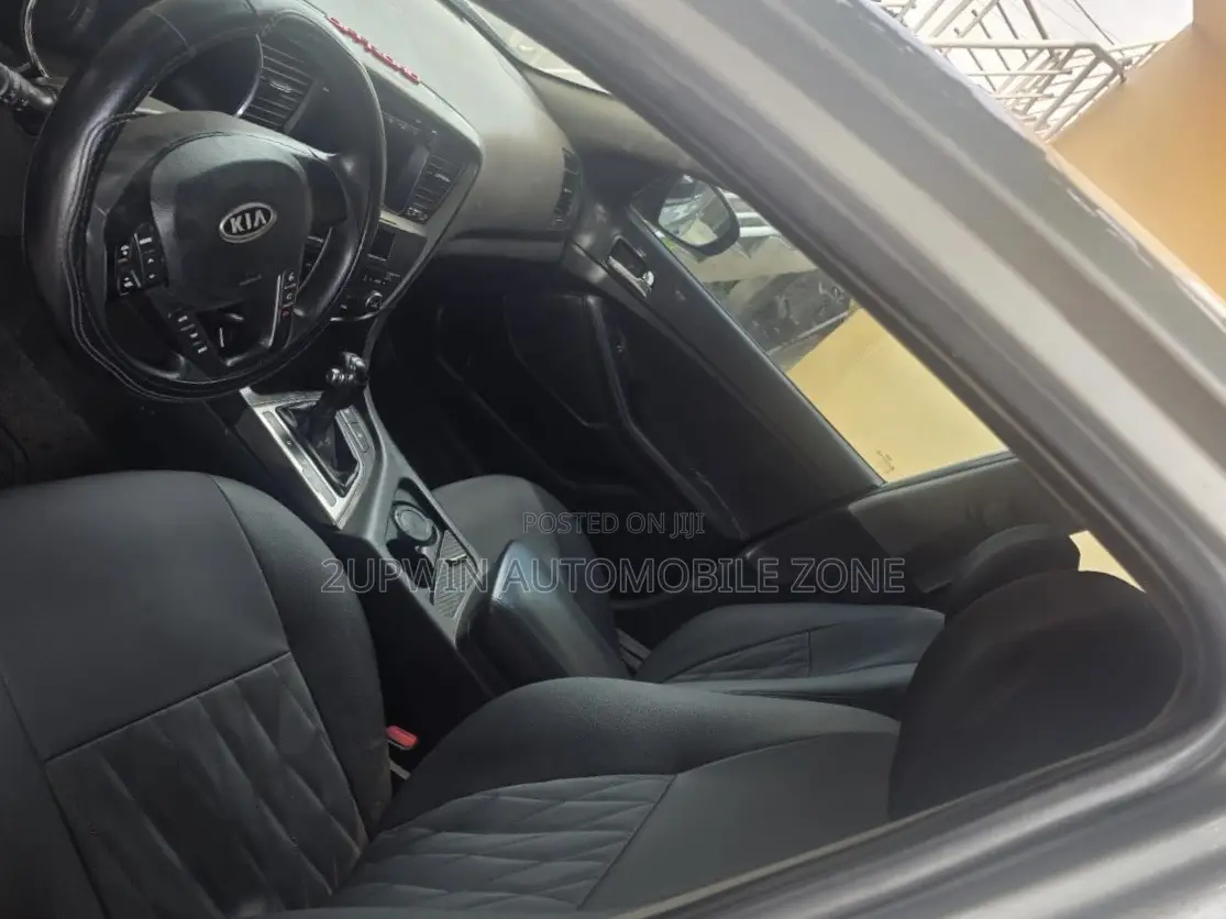 Kia K5 2011 Silver