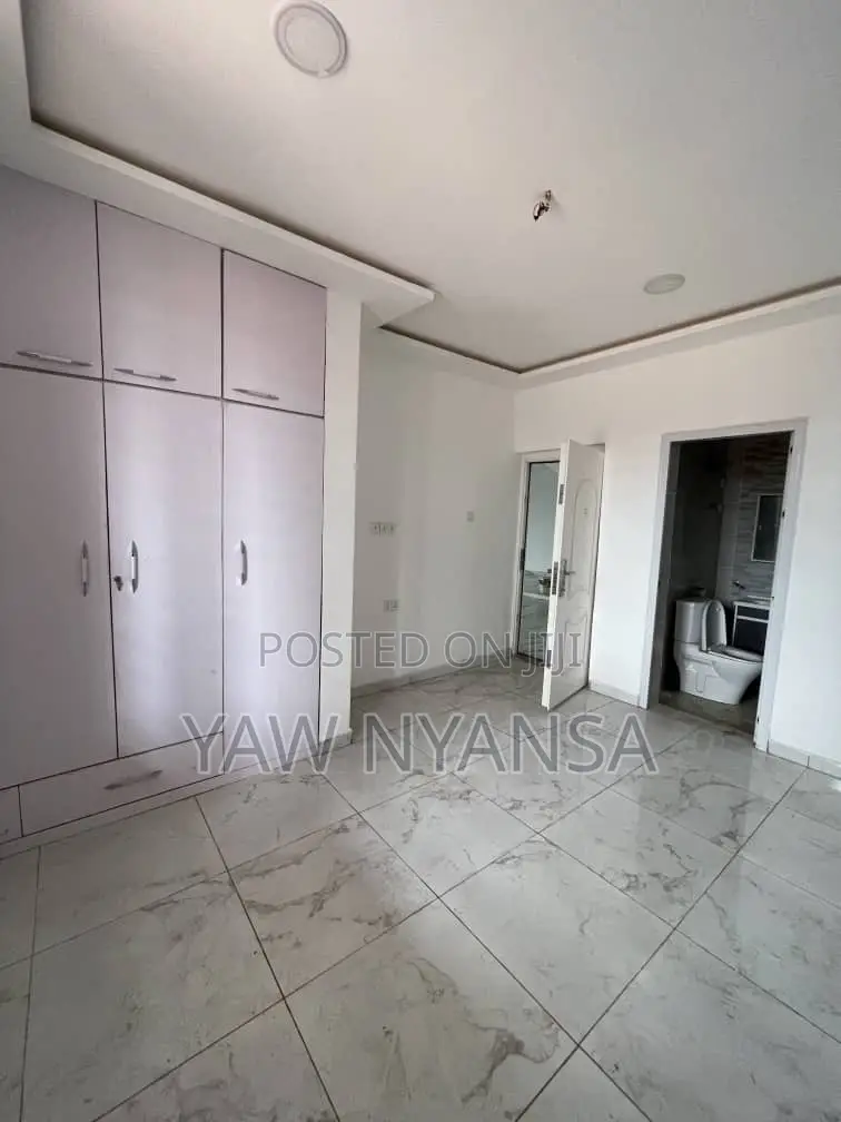 4bdrm Duplex in Bn Estate, East Legon for rent