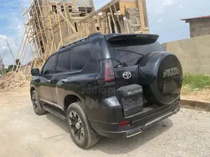 Toyota Land Cruiser Prado 2.7 i 2011 Black