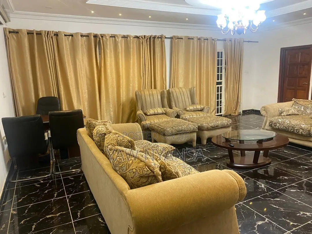 4bdrm House in Bn, Lake Side Estate for rent