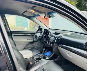 Kia Sorento 2013 Black