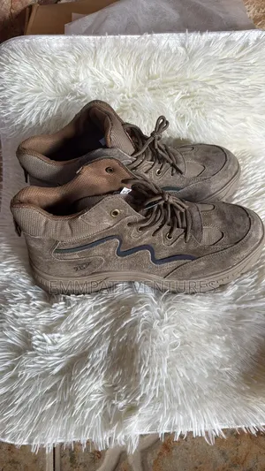Industrial Safety Boots With Metal Front