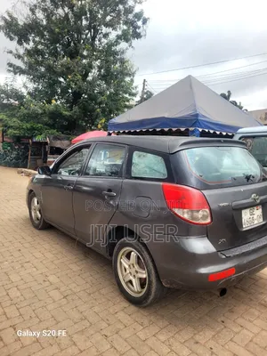 Toyota Matrix Hatchback FWD (1.8L 4cyl 5M) 2008 Gray