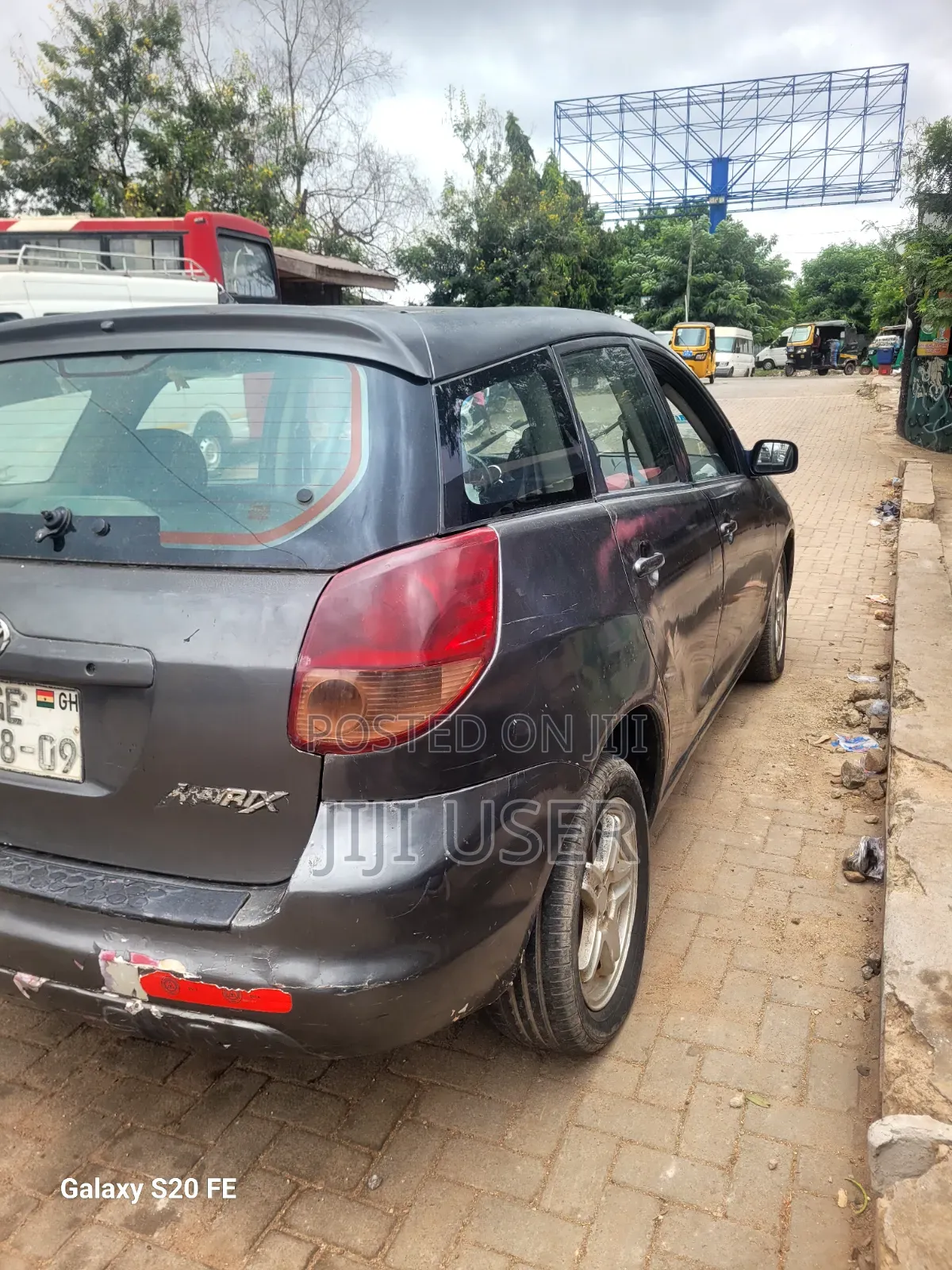 Toyota Matrix Hatchback FWD (1.8L 4cyl 5M) 2008 Gray