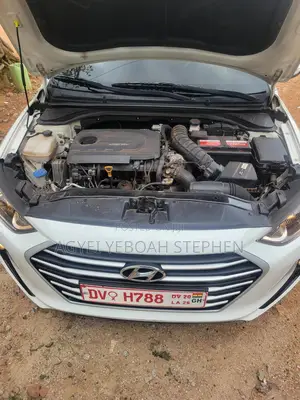 Hyundai Avante 2018 White