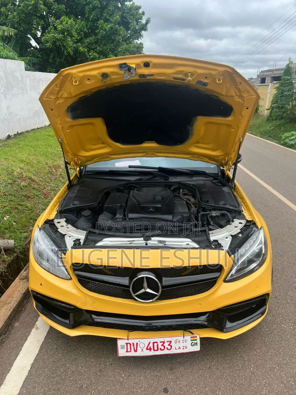 Mercedes-Benz C300 2016 Yellow