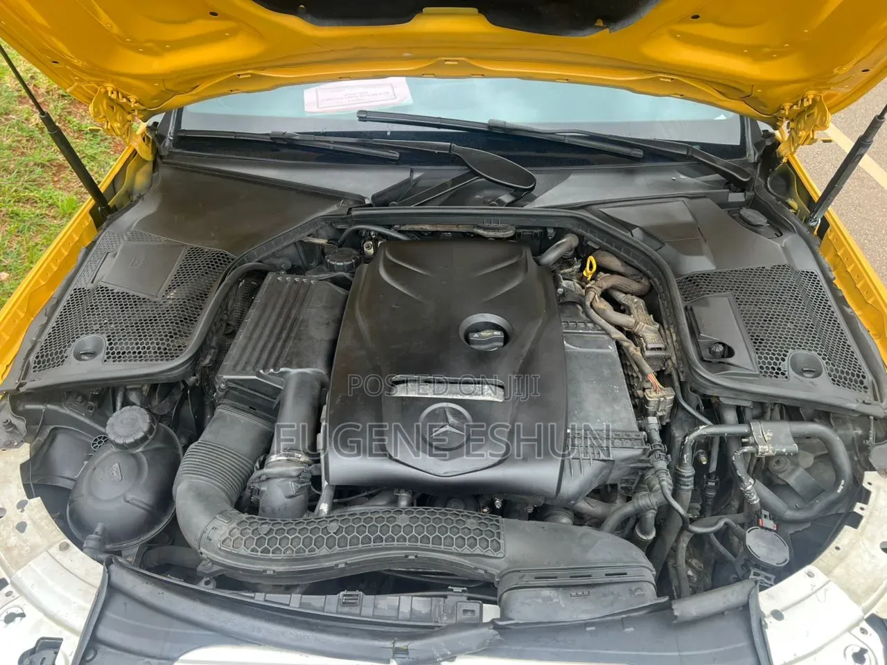 Mercedes-Benz C300 2016 Yellow