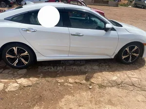 Honda Civic Touring 4dr Sedan (1.5L 4cyl) 2016 White