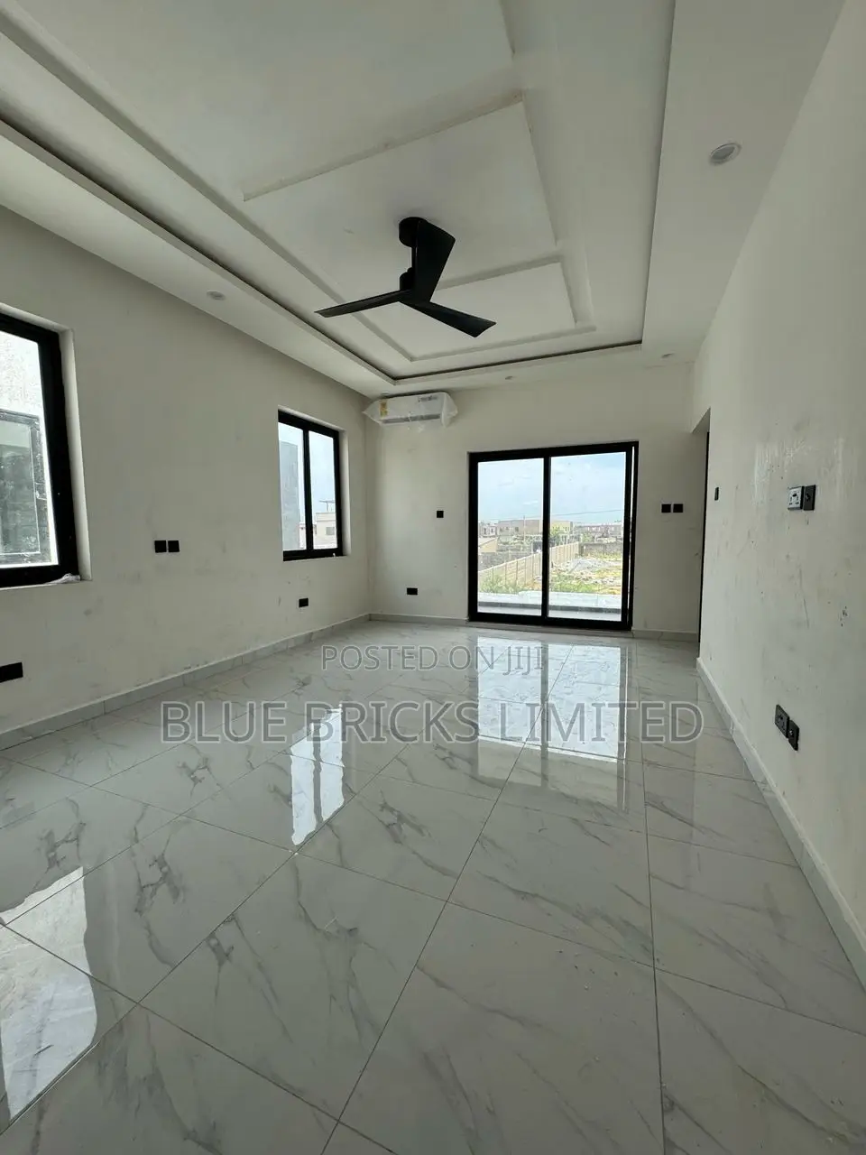 Furnished 4bdrm House in Manet for sale