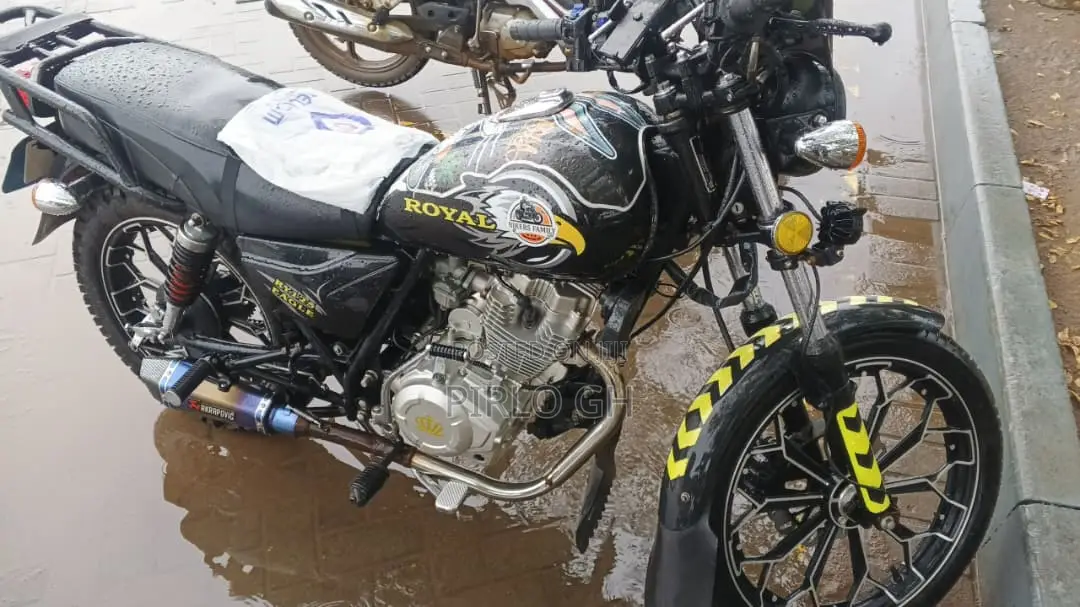 Royal Motorcycle 2025 Black
