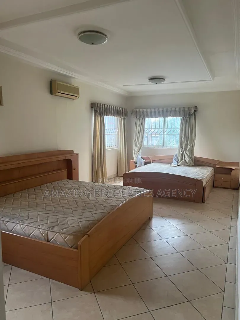 5bdrm House in Dzorwulu for sale