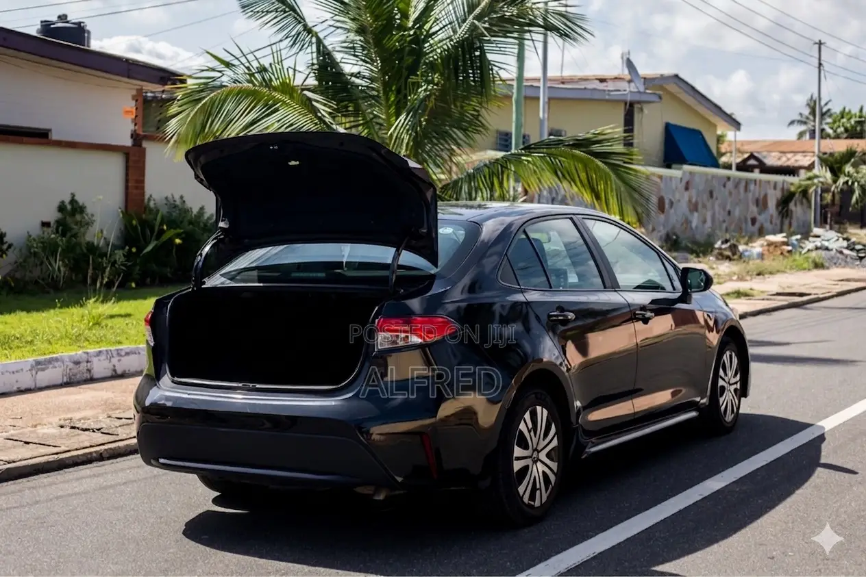 Toyota Corolla LE 2021 Black