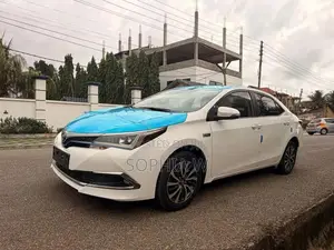 Toyota Corolla L 2020 White