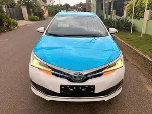 Toyota Corolla L 2020 White