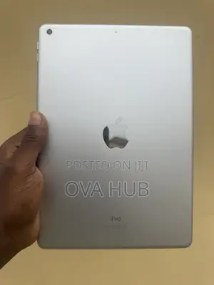Apple iPad 9.7 32 GB Gray