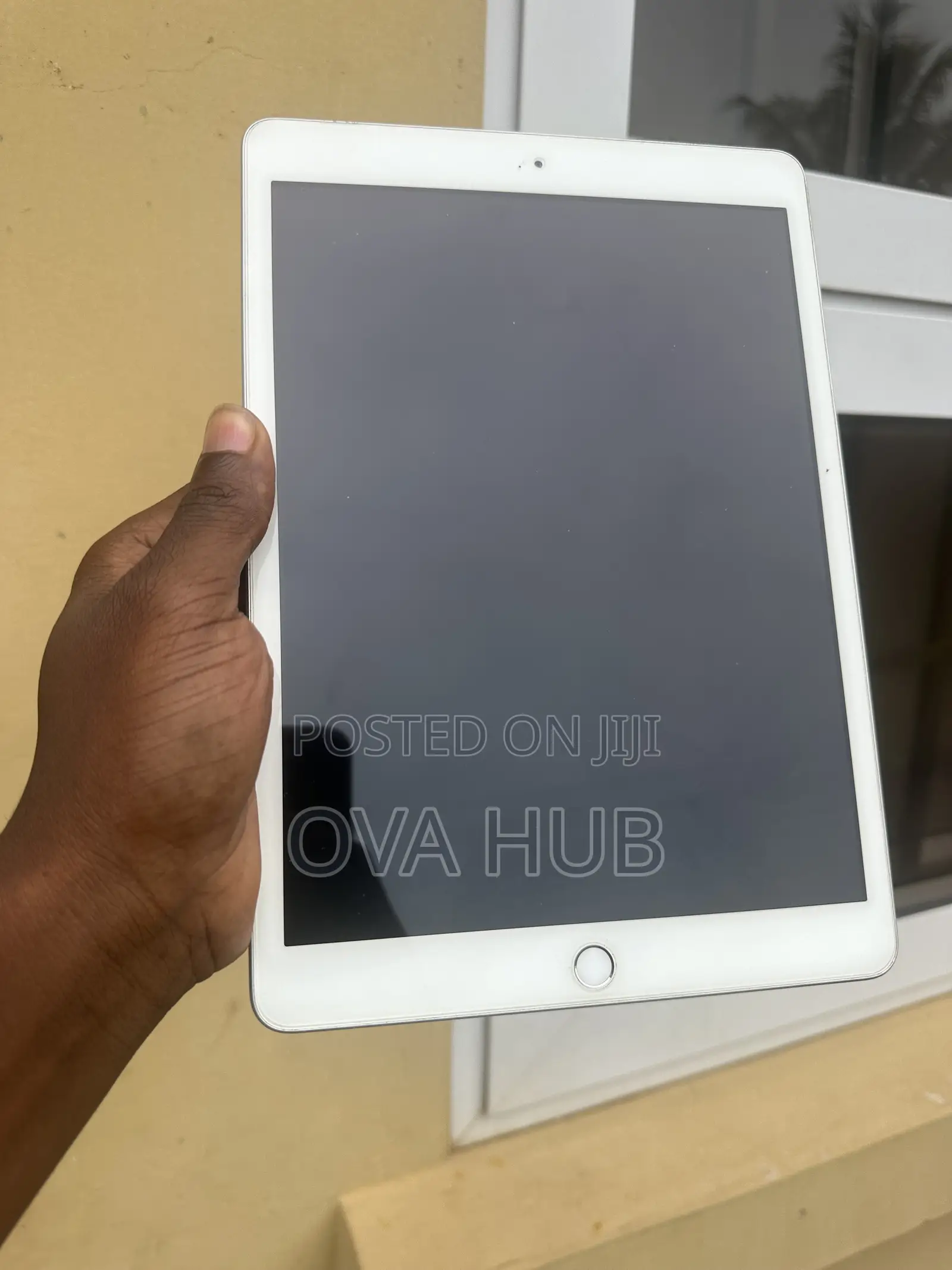 Apple iPad 9.7 32 GB Gray