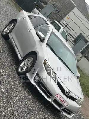 Toyota Camry 2014 Silver