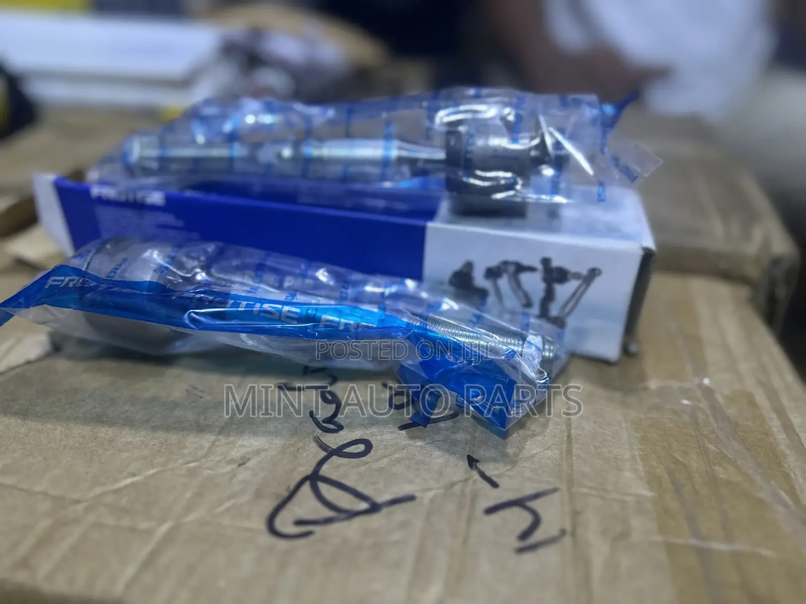 Mitsubishi L200 Rack Ball