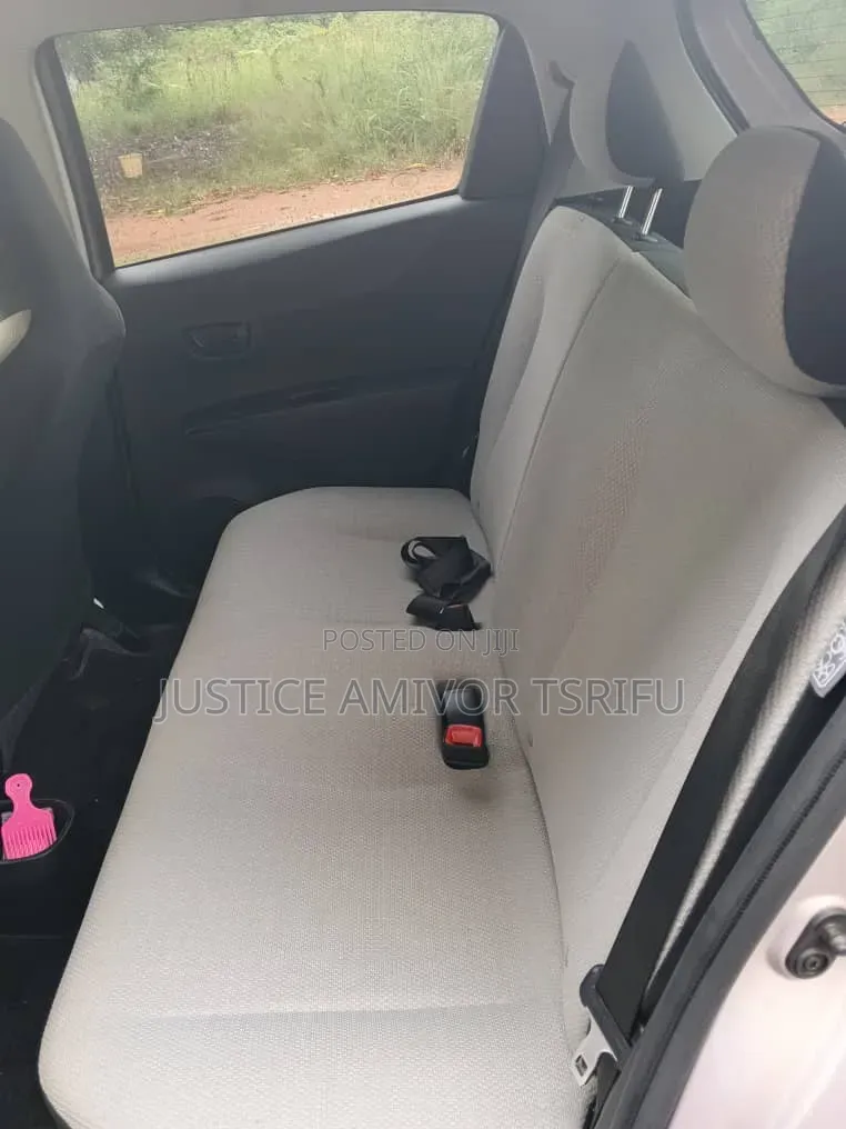 Toyota Vitz 2011