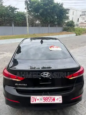 Hyundai Elantra 2018 Black