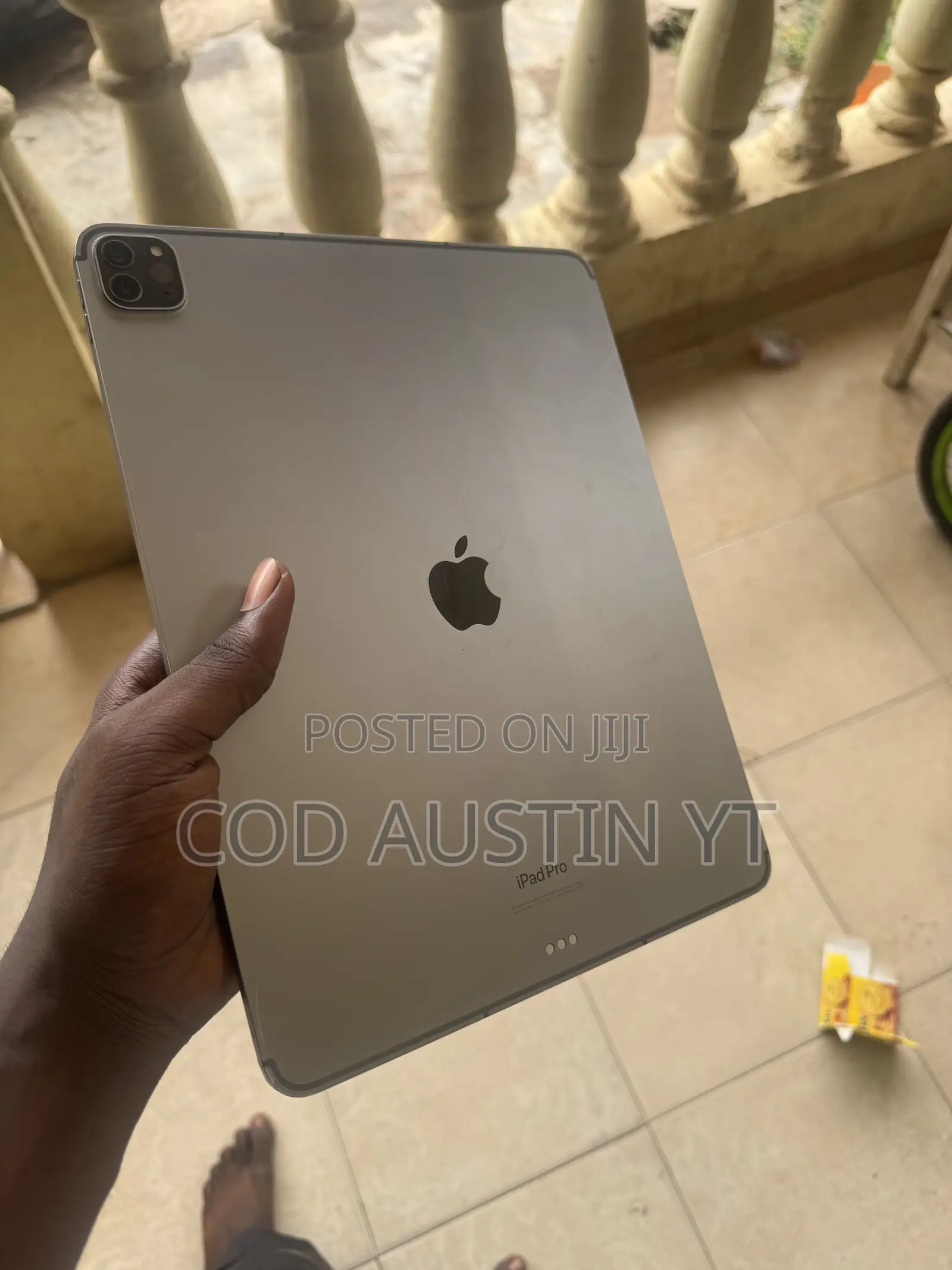 Apple iPad Pro 12.9 (2022) 256 GB Gray