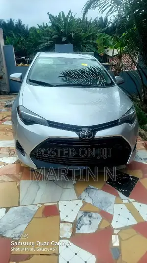 Toyota Corolla LE ECO 4dr Sedan (1.8L 4cyl CVT) 2017 Silver