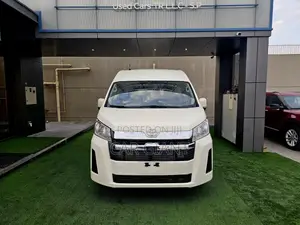 Toyota HiAce 2019 White