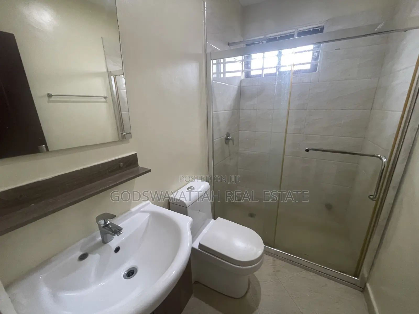 3bdrm House in East Legon, Adjiriganor for rent