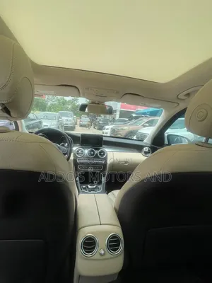 Mercedes-Benz C300 2017 White