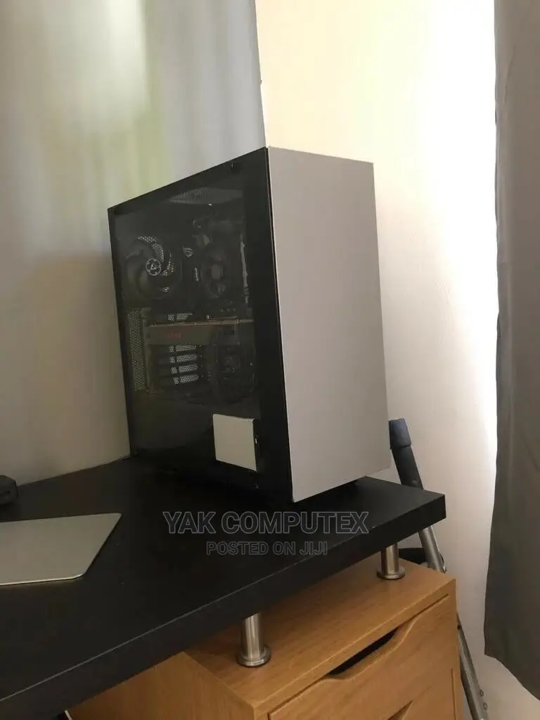 New Desktop Computer Asus ROG GR8 II 16GB AMD Ryzen SSHD (Hybrid) 1.5T