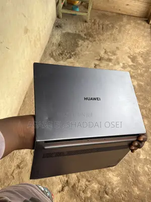 Laptop Huawei MateBook 13 WRT-W29E 8GB AMD Ryzen 5 SSD 500GB