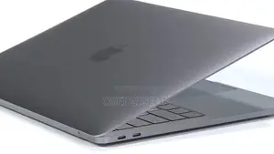 Laptop Apple MacBook Pro 2019 16GB Apple M2 Ultra HDD 512GB