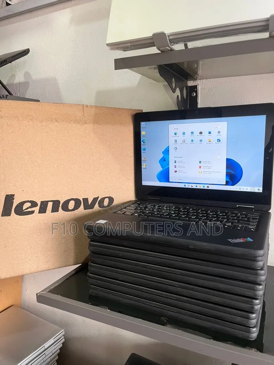 Laptop Lenovo ThinkPad X1 Yoga 4GB Intel Core M3 SSD 128GB