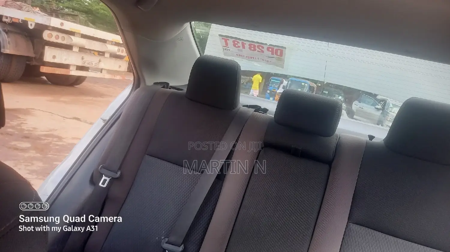 Toyota Corolla LE ECO 4dr Sedan (1.8L 4cyl CVT) 2017 Silver