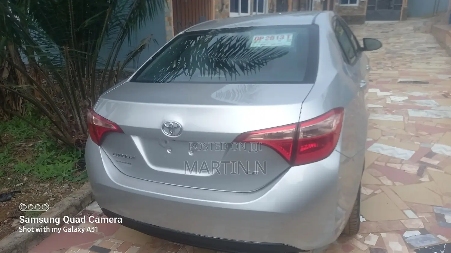 Toyota Corolla LE ECO 4dr Sedan (1.8L 4cyl CVT) 2017 Silver