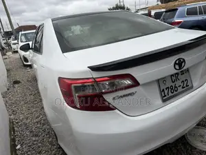 Toyota Camry 2014 White