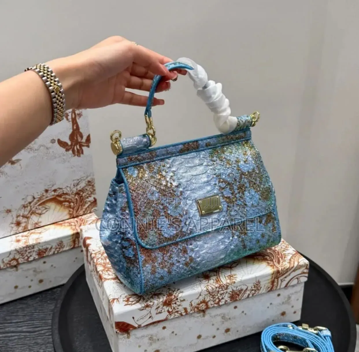 High Grade Ladies Handbags Medium and Small Size in Box