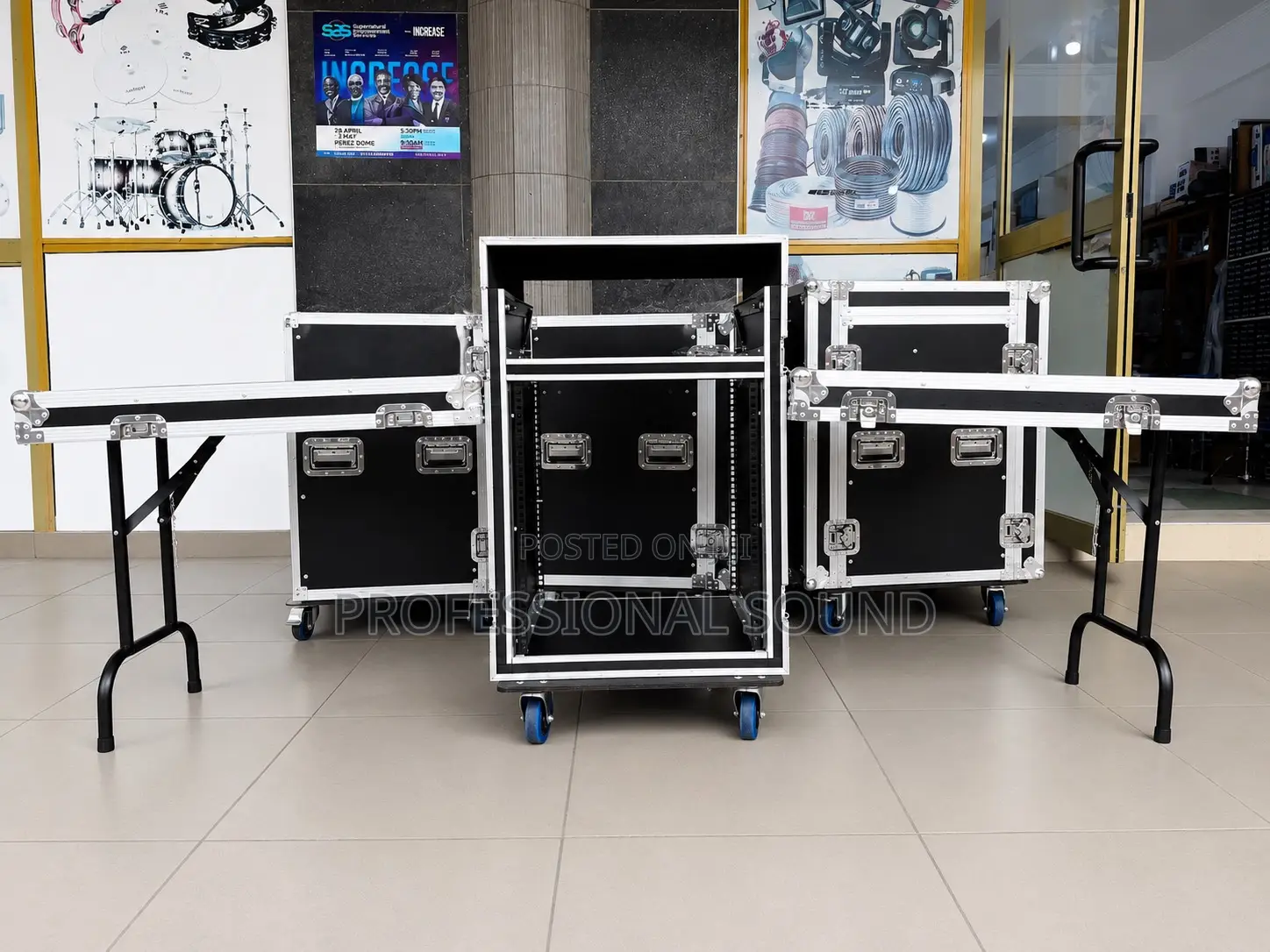 Black Dj Flight Case With Aluminum Reinforcement and Wheels.