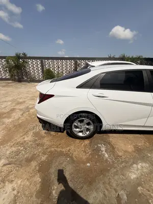 Hyundai Elantra SEL 2022 White